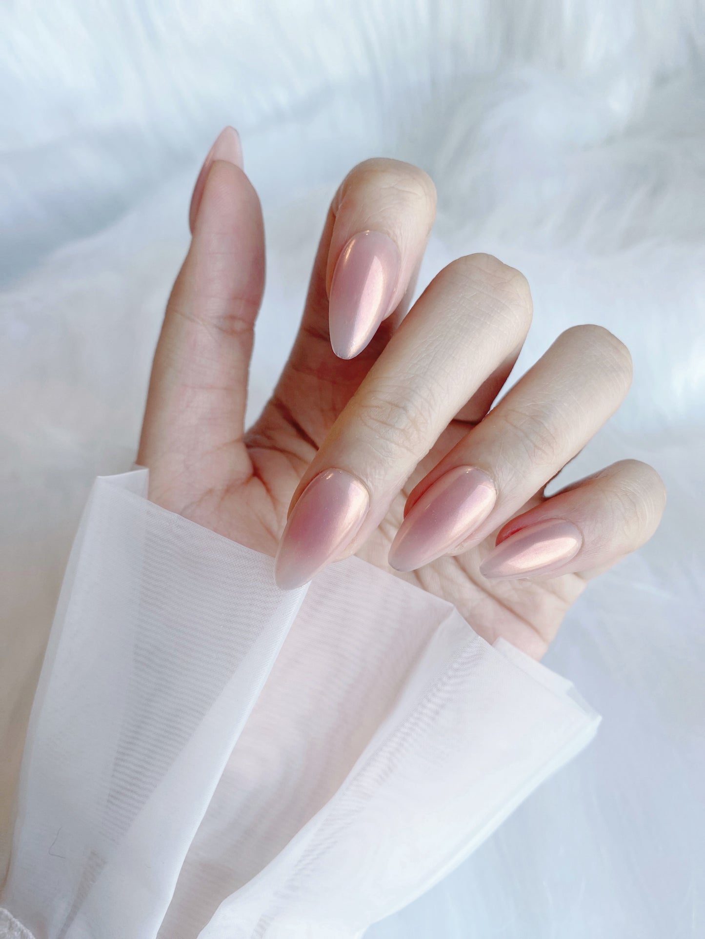 Blush Aurora Press-on Nails